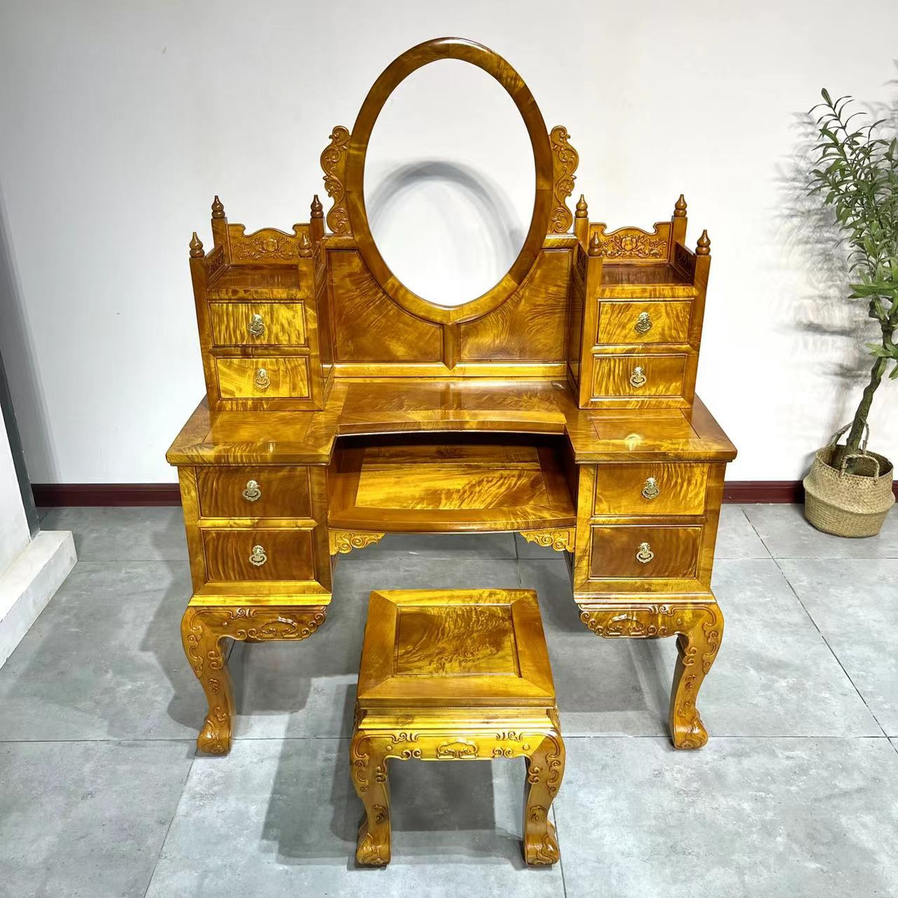 金絲楠木梳妝臺